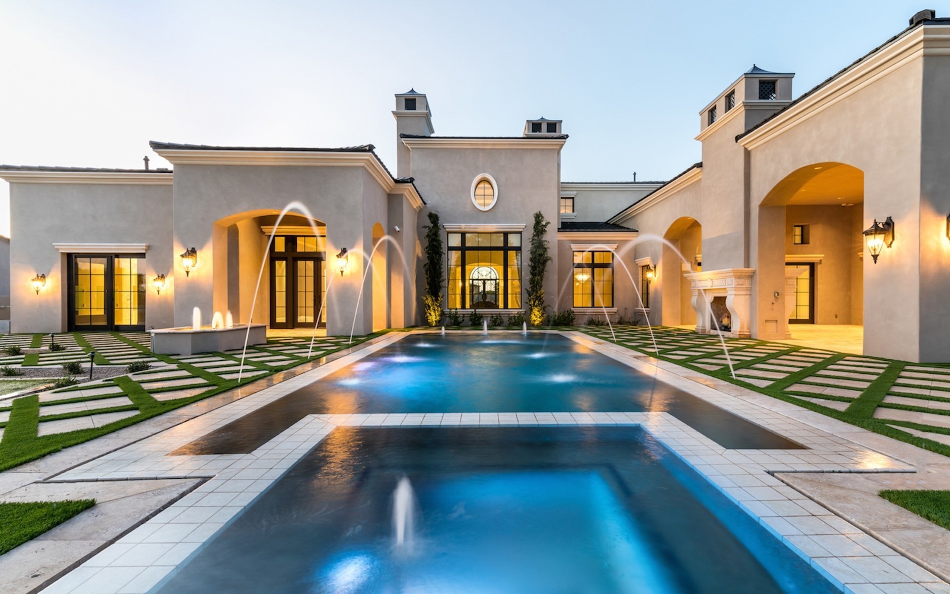 Gilbert Homes for Sale with Guesthouse